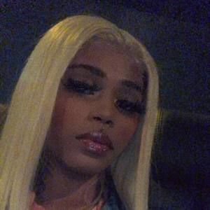 Meet your Posher, Laa